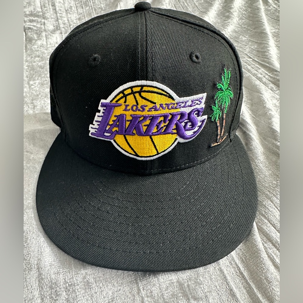 New Era Lakers fitted hat (with trophy and taco patch) size 7 3/8